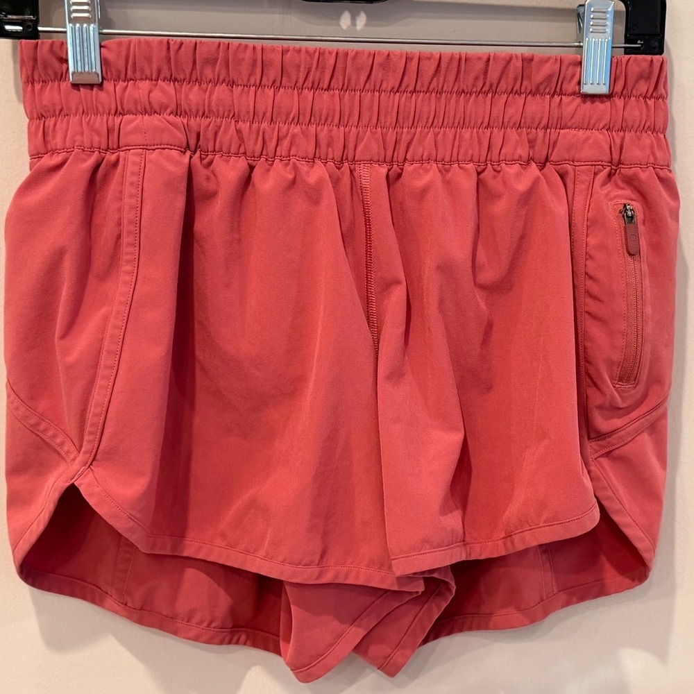 Lululemon Hotty Hot Running Shorts Womens 8 Coral Pink Lined Zip Pocket
